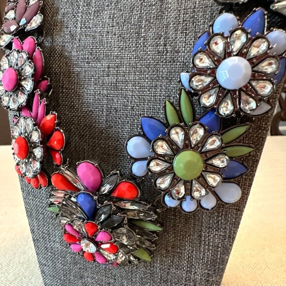 Colorful Floral Statement Bib Necklace With Adjustable Chain & Multi-Gem Accents - Picture 12 of 14